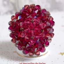 Orchideen-Ring mit Facetten und Kreiseln aus Swarovski-Kristall